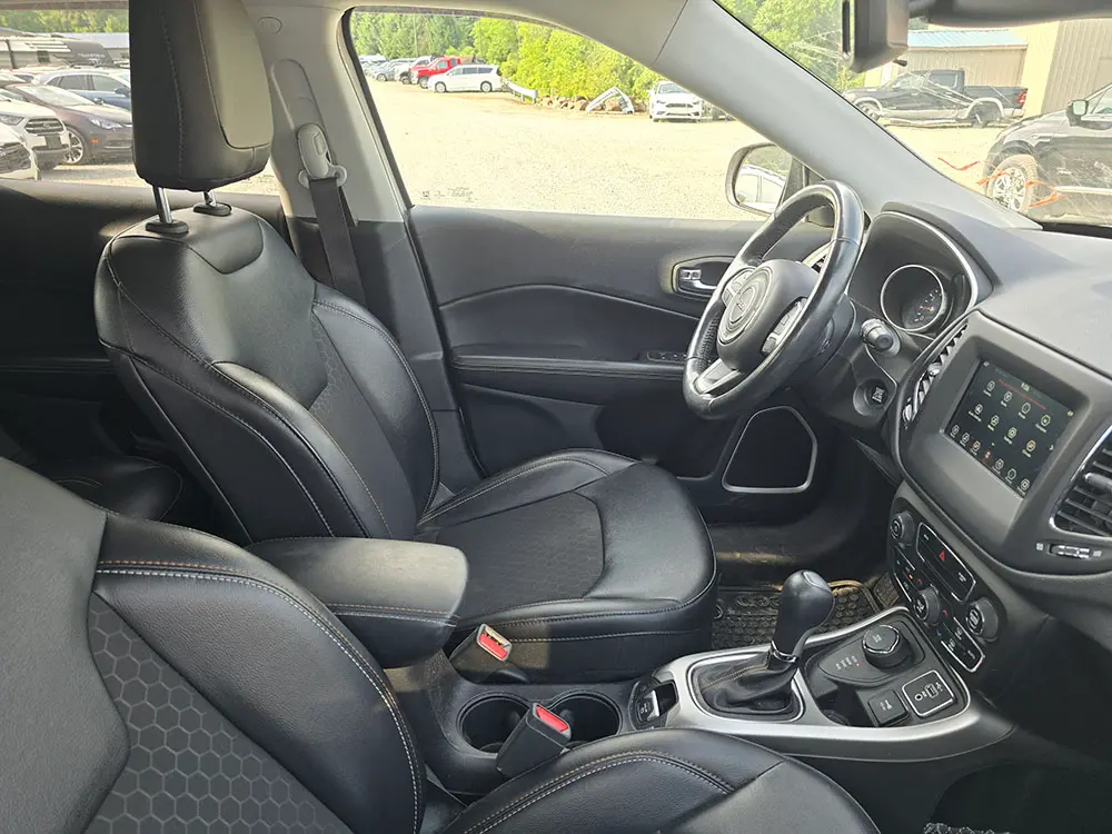2020 Jeep Compass Latitude 4X4 photo 5