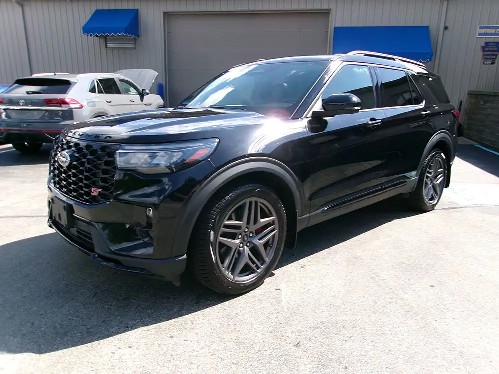 2026 Ford Explorer ST 4WD's photo