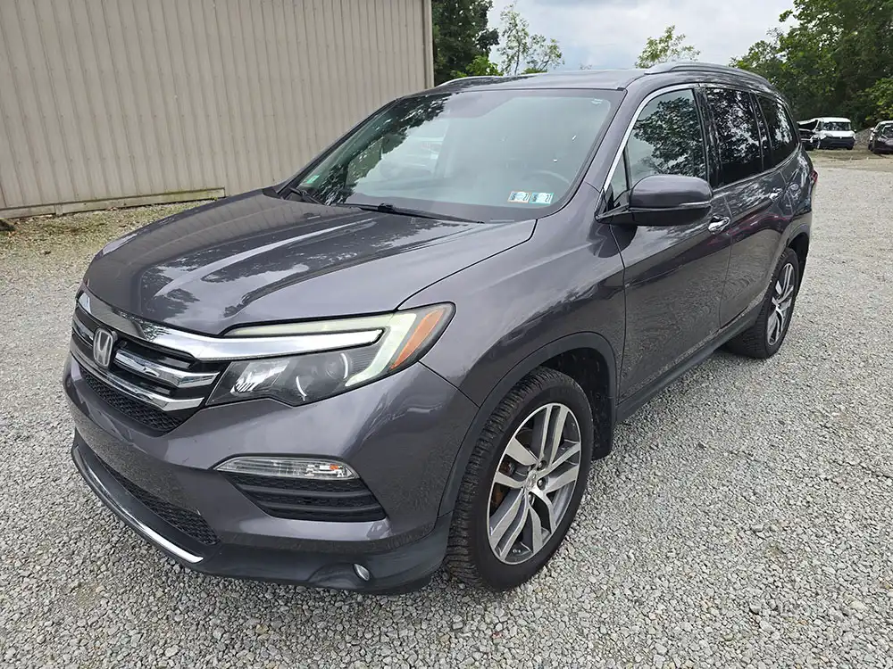 2016 Honda Pilot Elite 4WD's photo