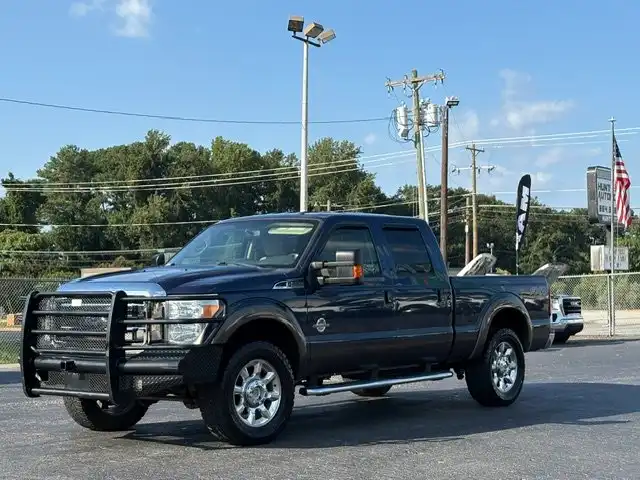 2016 Ford F-250 Lariat 4WD Crew Cab 6-3/4' Box's photo