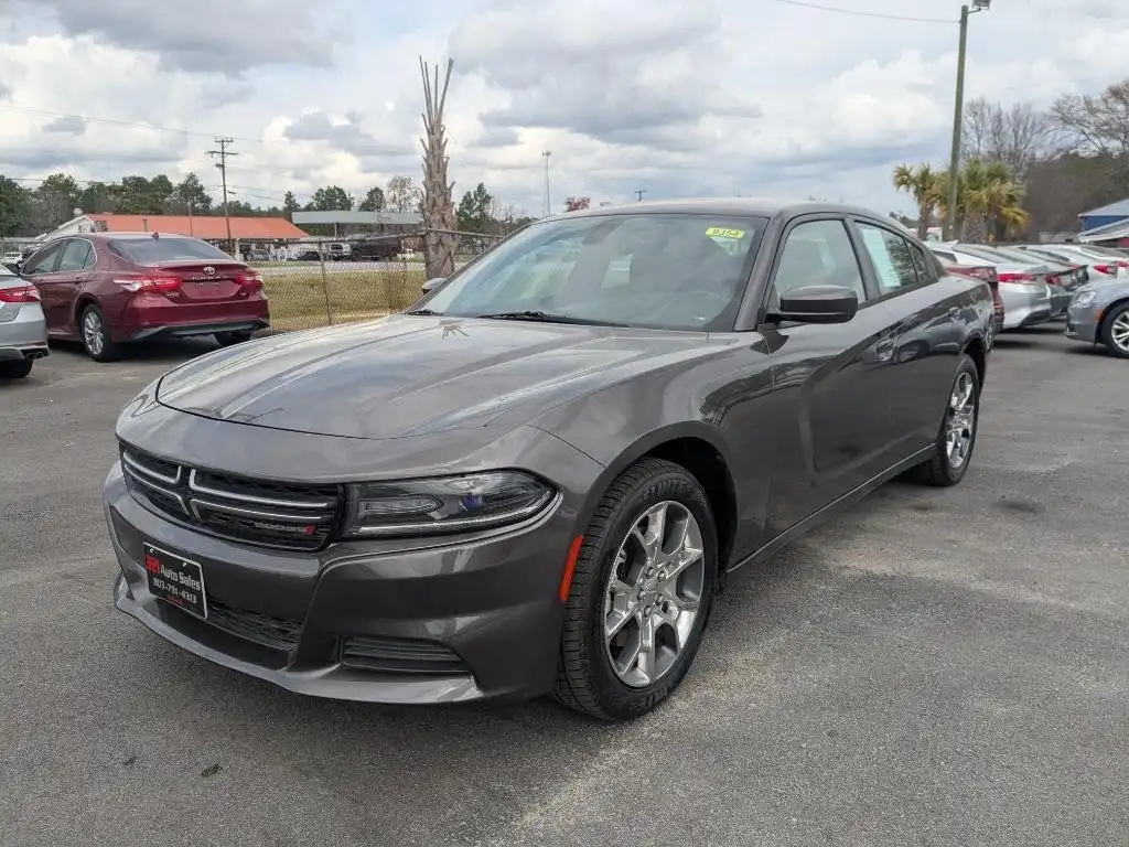 2015 Dodge Charger SE AWD's photo