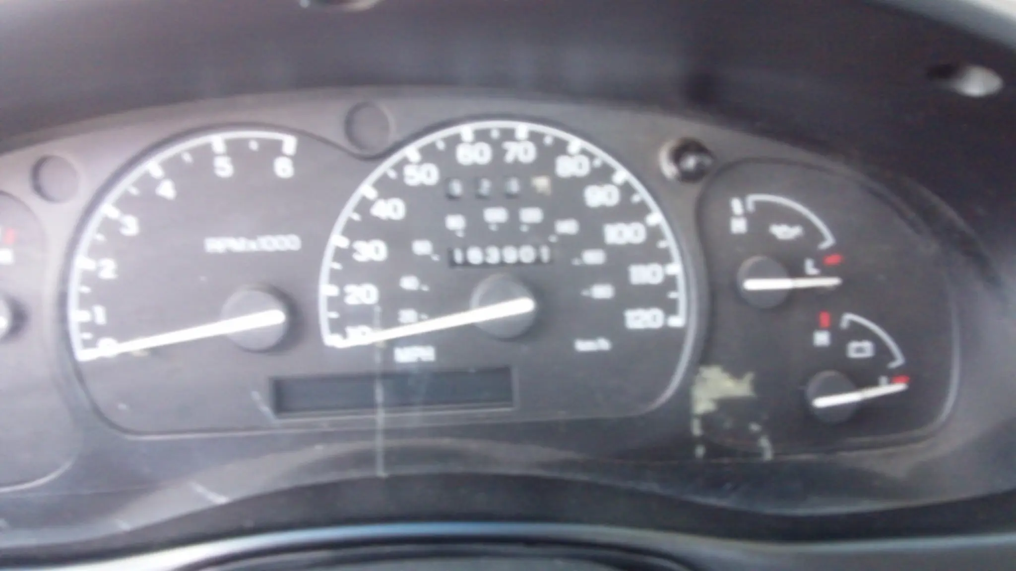 2000 Ford Explorer Base photo 5