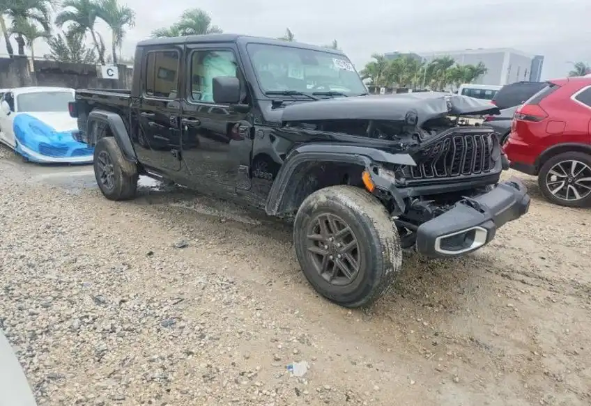 2024 Jeep Gladiator Sport S's photo