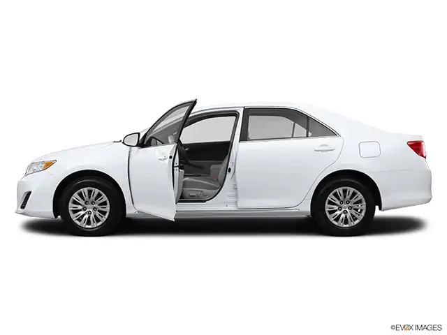 2013 Toyota Camry 2.5 Auto LE's photo
