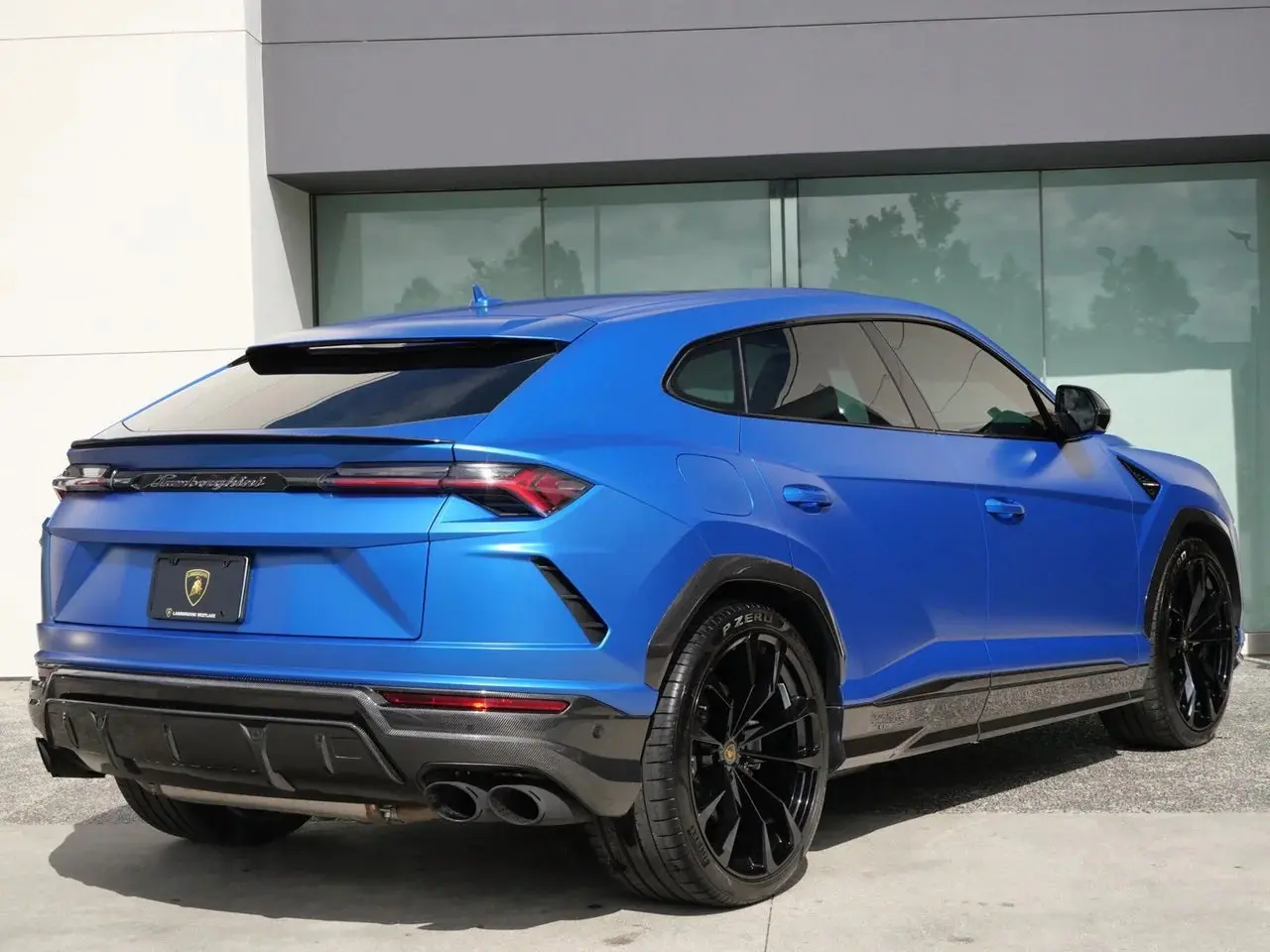 2021 Lamborghini Urus undefined photo 4