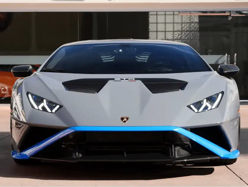 2023 Lamborghini Huracan STO Coupe's photo