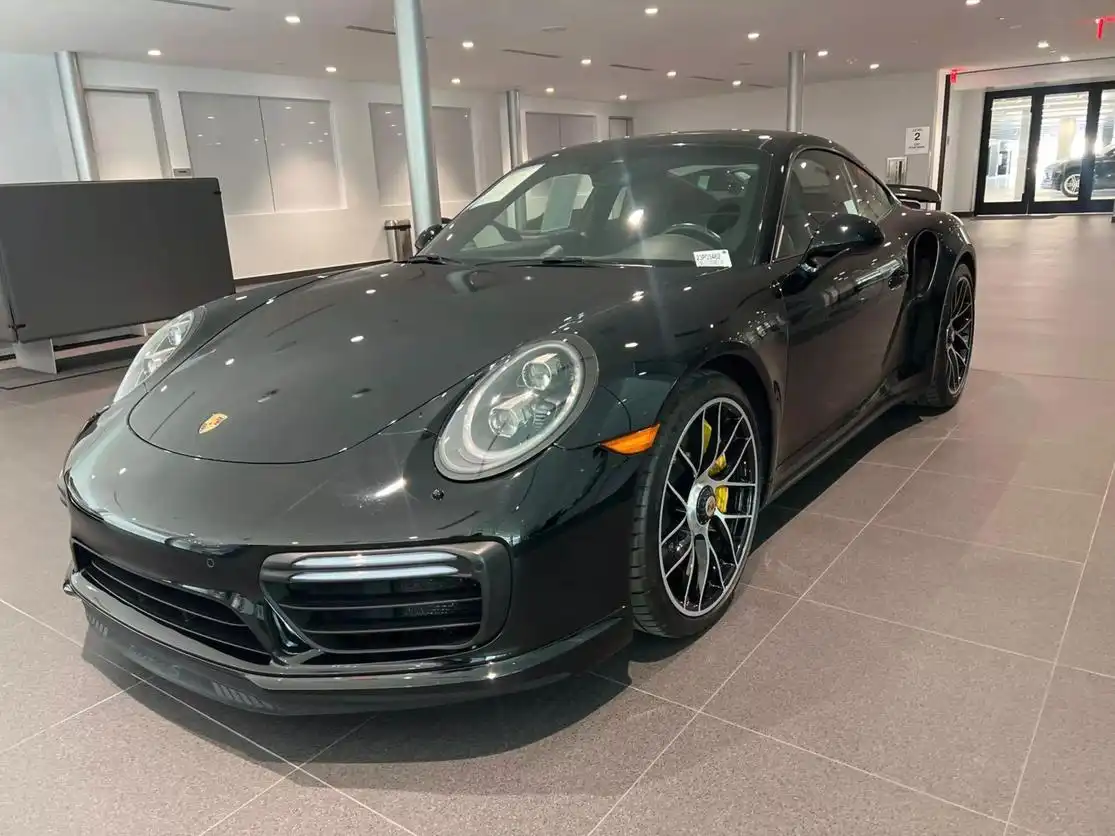 2018 Porsche 911 Turbo S Coupe's photo