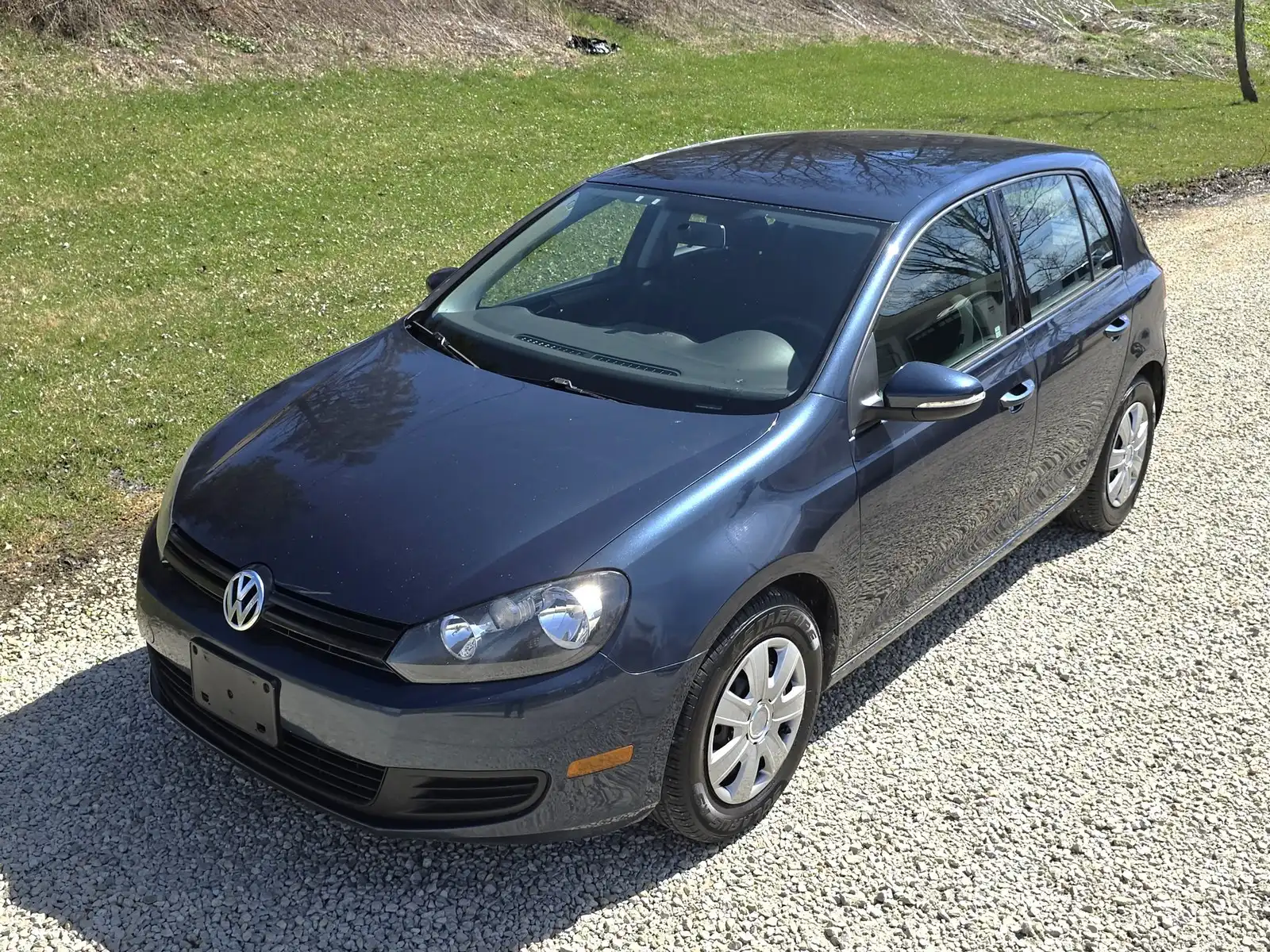 2013 Volkswagen Golf 2.5L 4-door Auto PZEV's photo
