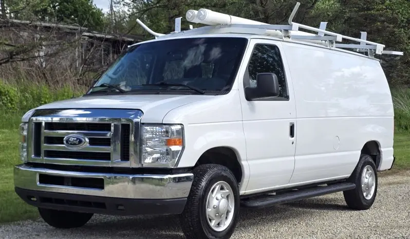 2014 Ford E-Series E-250 Van photo 4