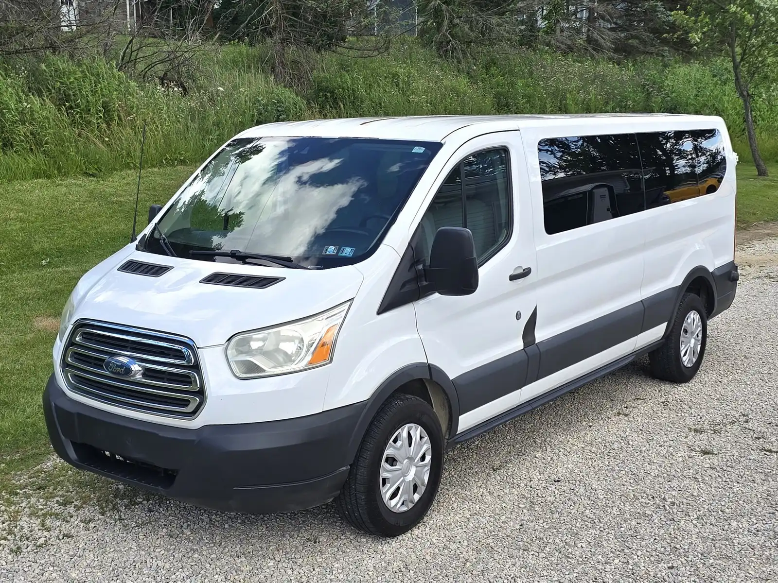 2015 Ford Transit 350 XLT Wagon Low Roof 60/40 Pass. 148WB's photo