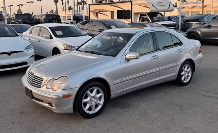 2004 Mercedes-Benz C-Class C320's photo