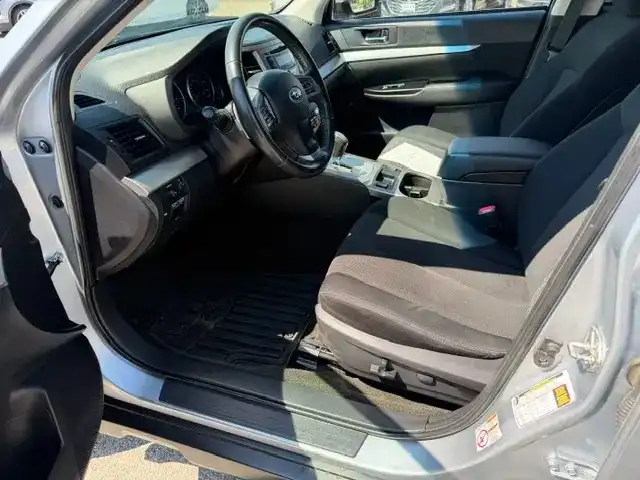 2013 Subaru Outback 2.5i Premium CVT PZEV's photo