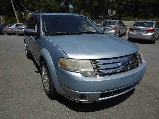 2009 Ford Freestyle Limited AWD's photo
