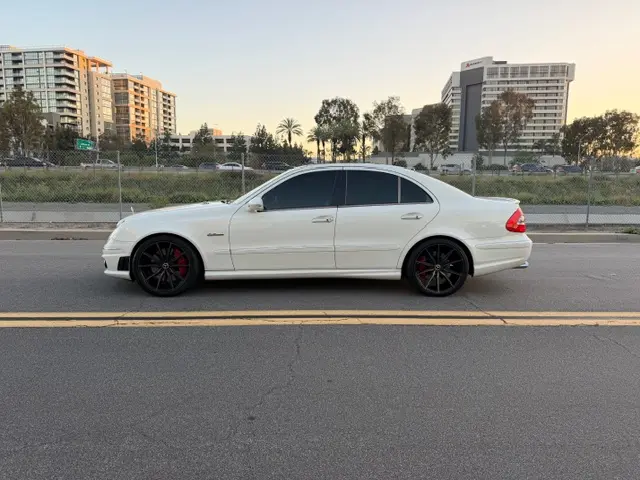 2007 Mercedes-Benz E-Class E63 AMG photo 4