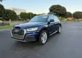 2018 Audi Q5 2.0T quattro S tronic Premium Plus's photo
