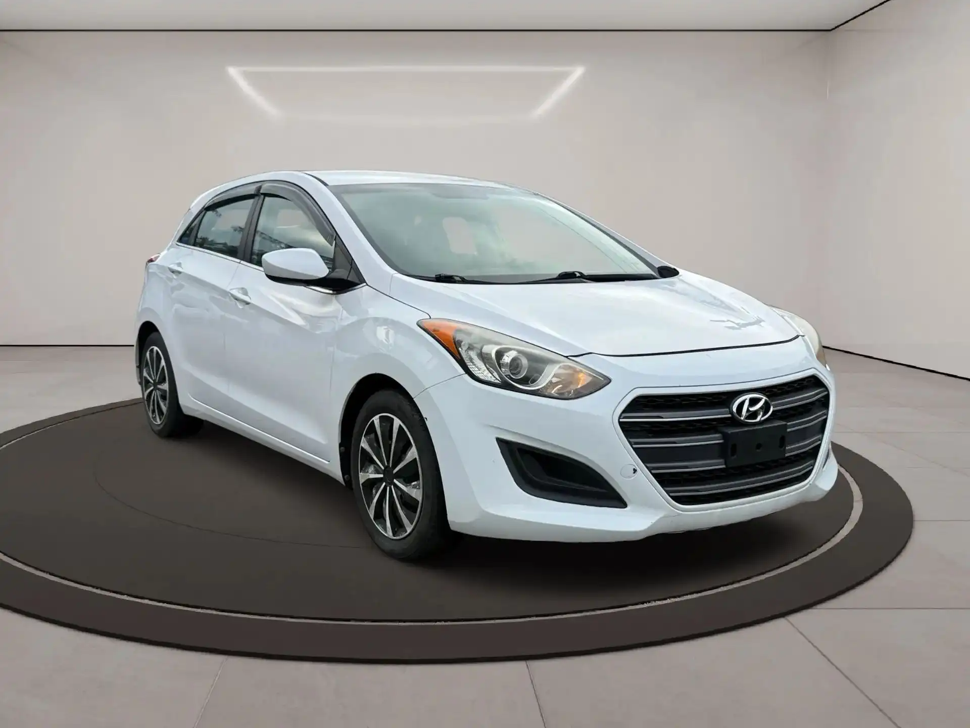 2016 Hyundai Elantra GT 2.0L 6-Speed A/T's photo