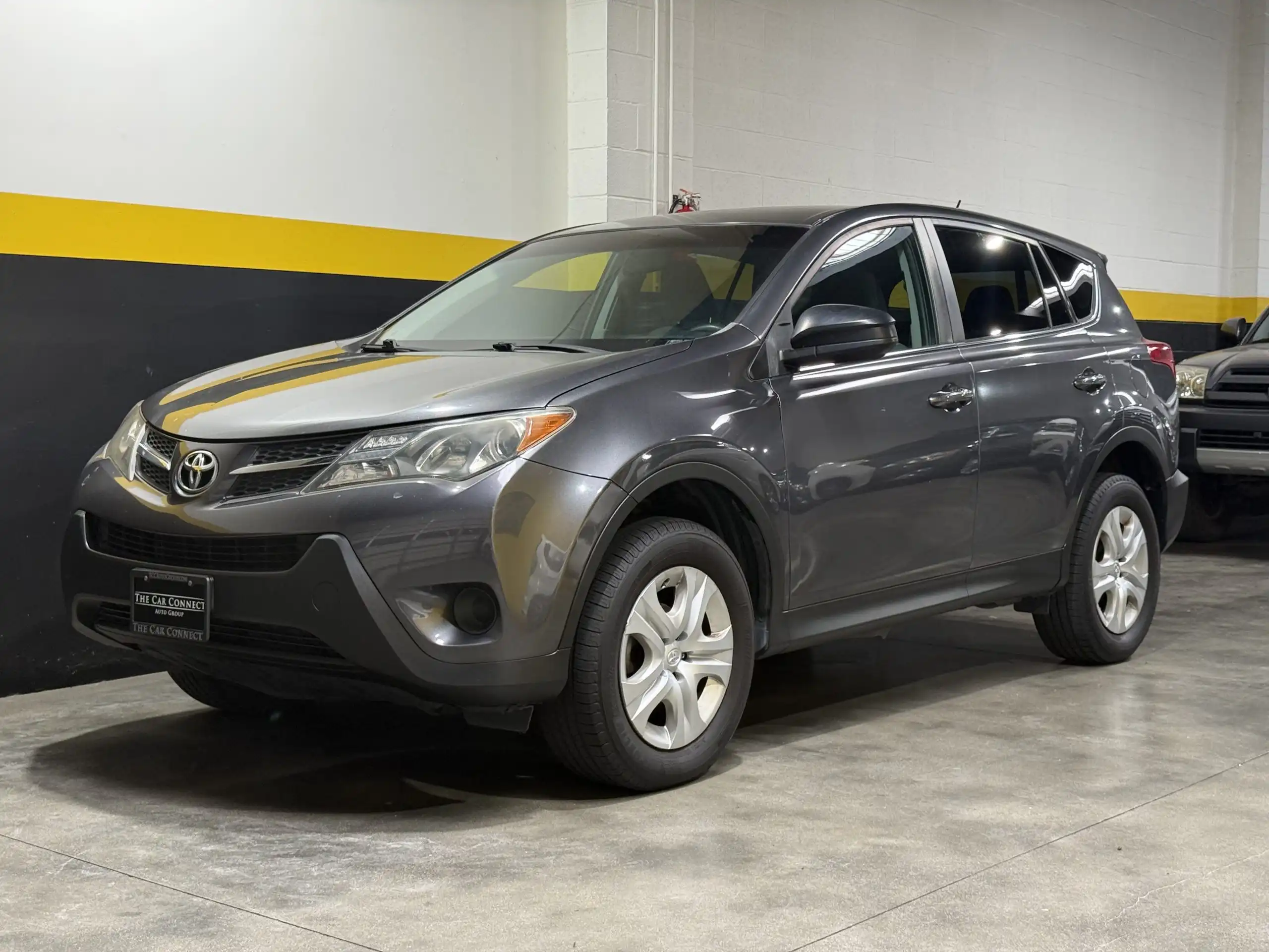 2014 Toyota RAV4 LE's photo