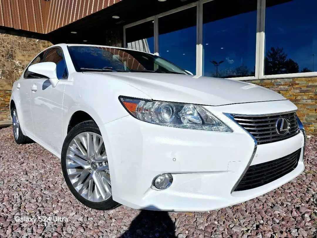 2013 Lexus ES 350 350's photo