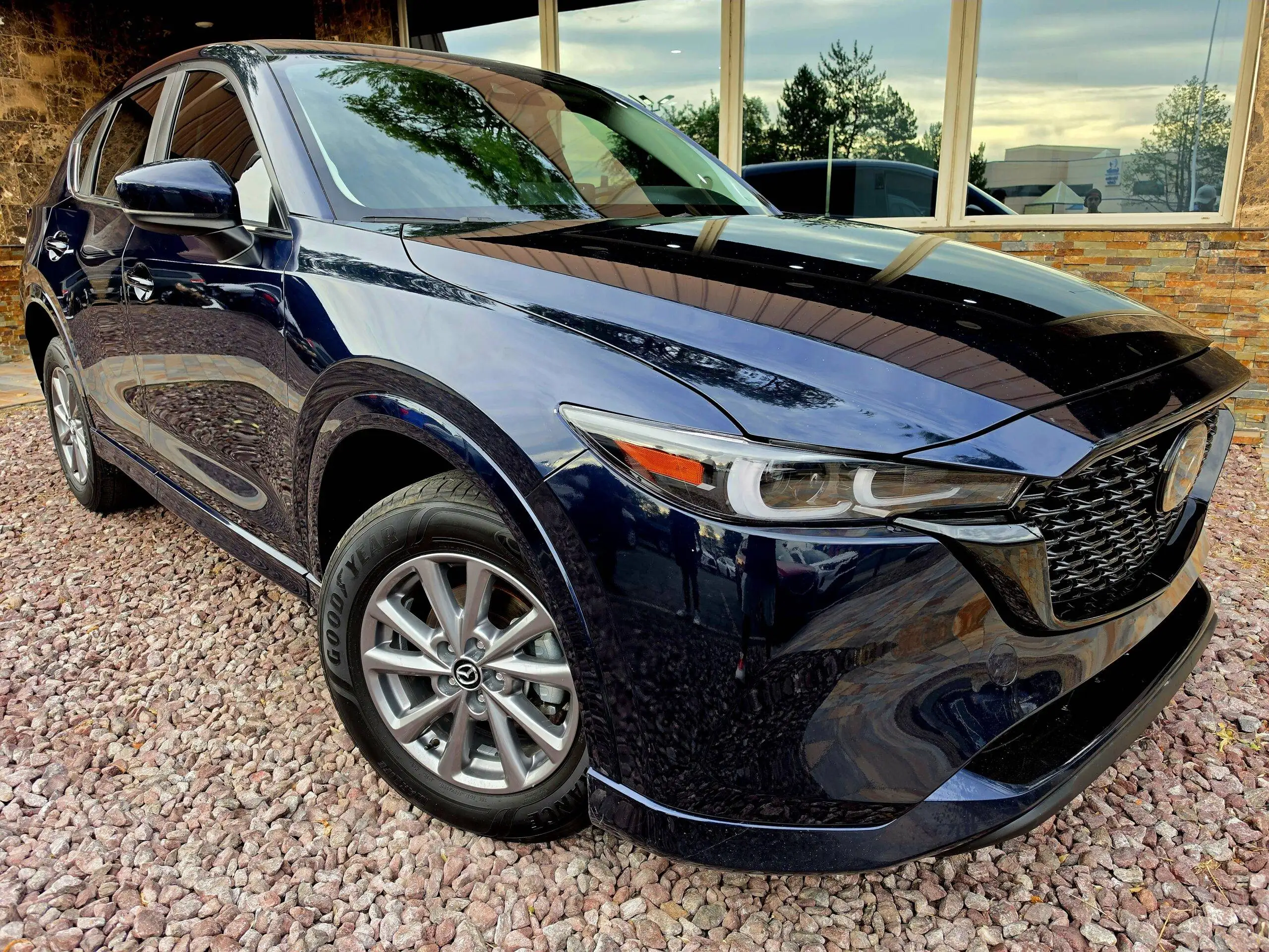 2024 Mazda CX-5 S Select Package Auto AWD's photo