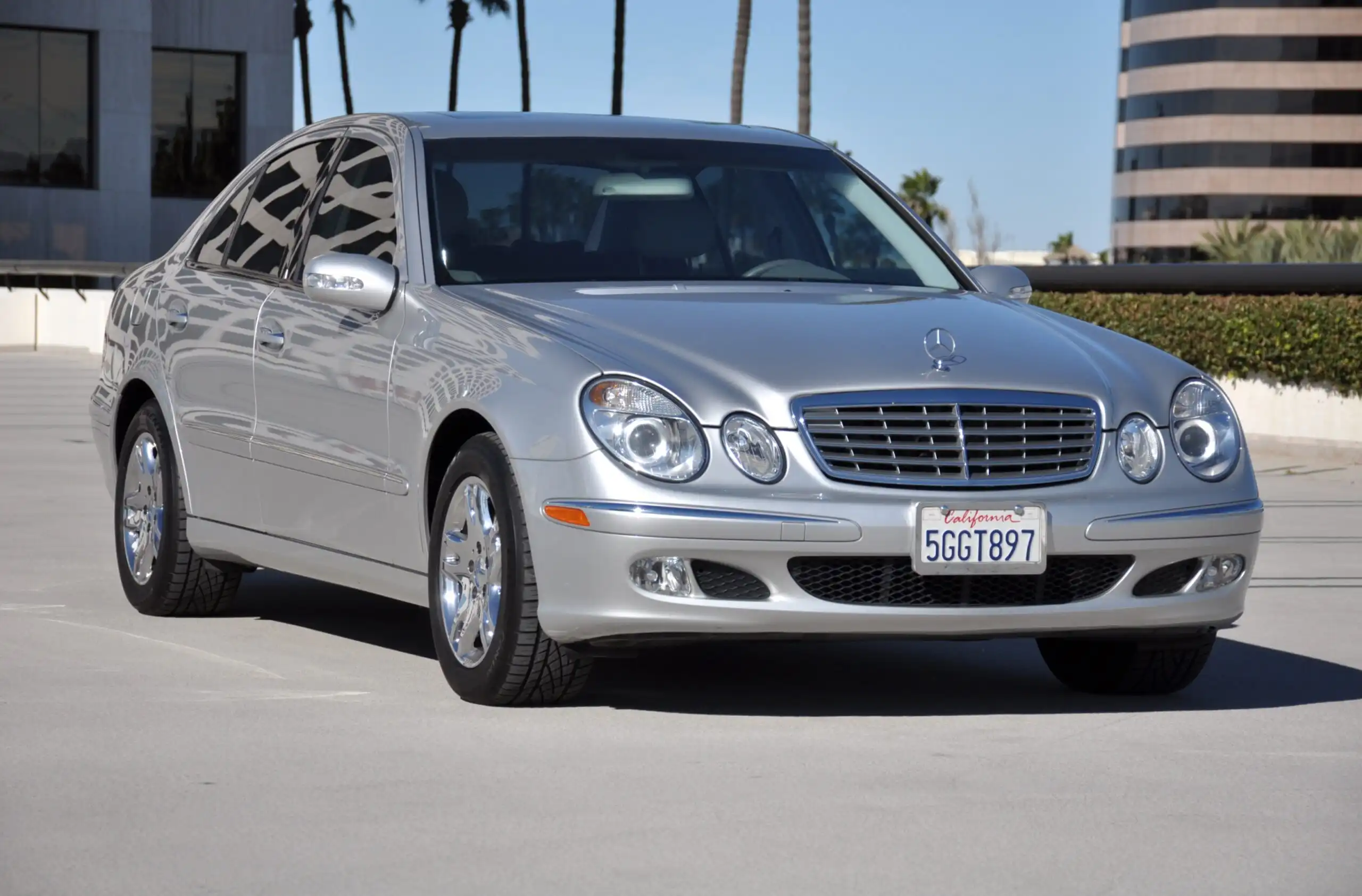 2004 Mercedes-Benz E-Class E320's photo