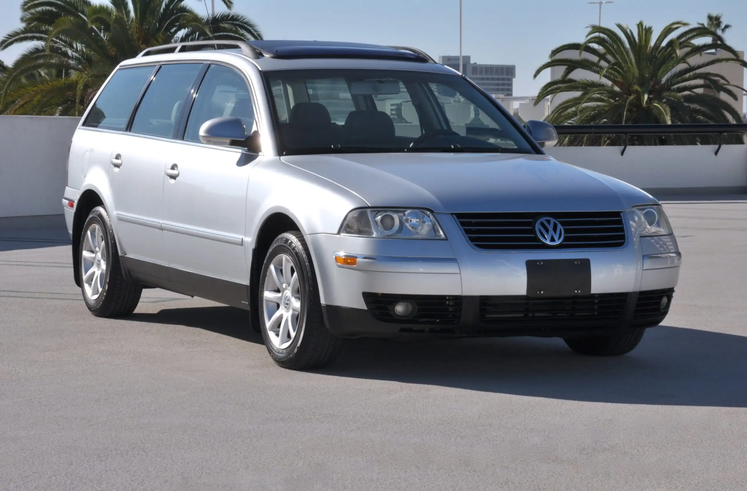 2004 Volkswagen Passat GLS 5AT's photo