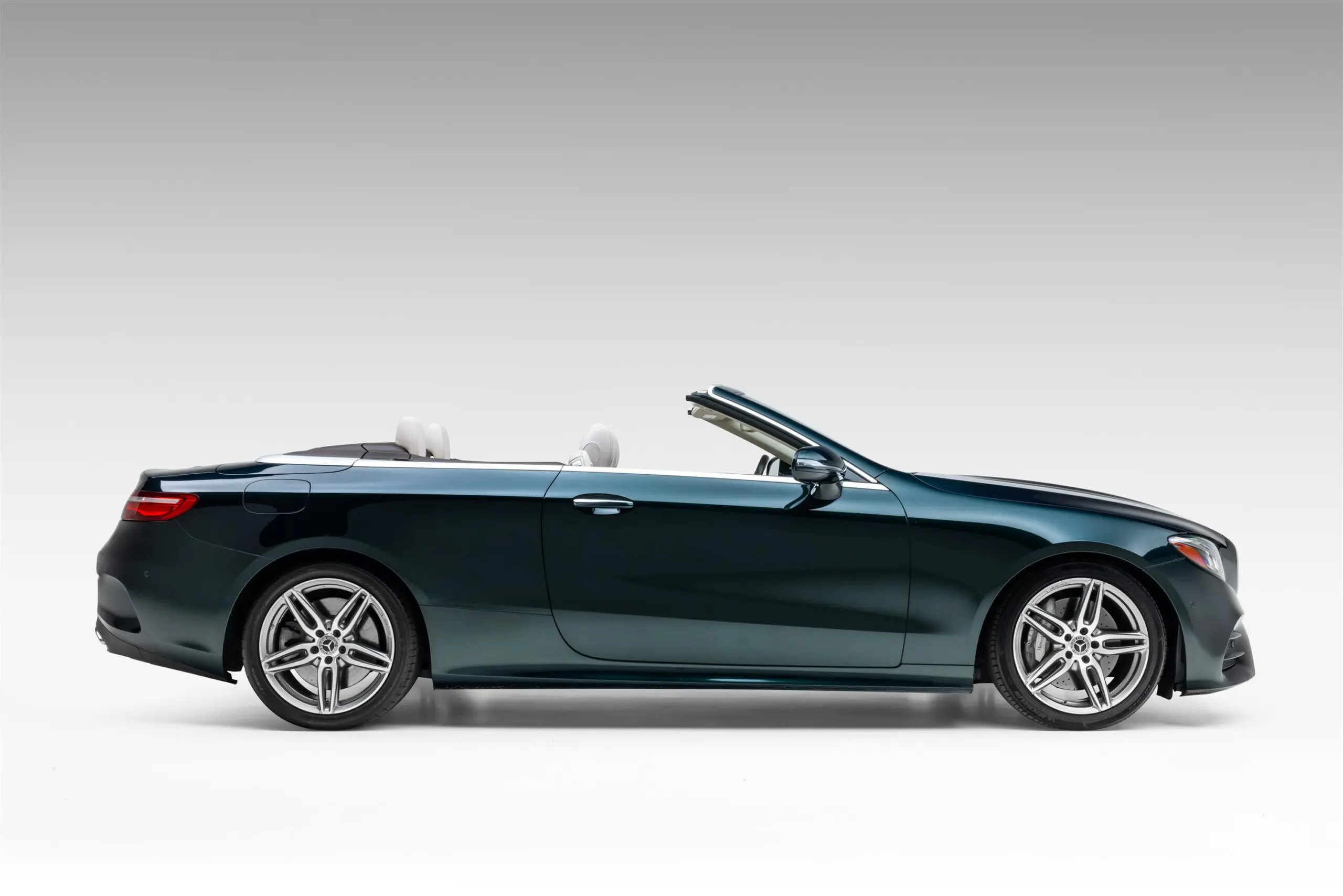 2018 Mercedes-Benz E-Class E400 Cabriolet photo 3