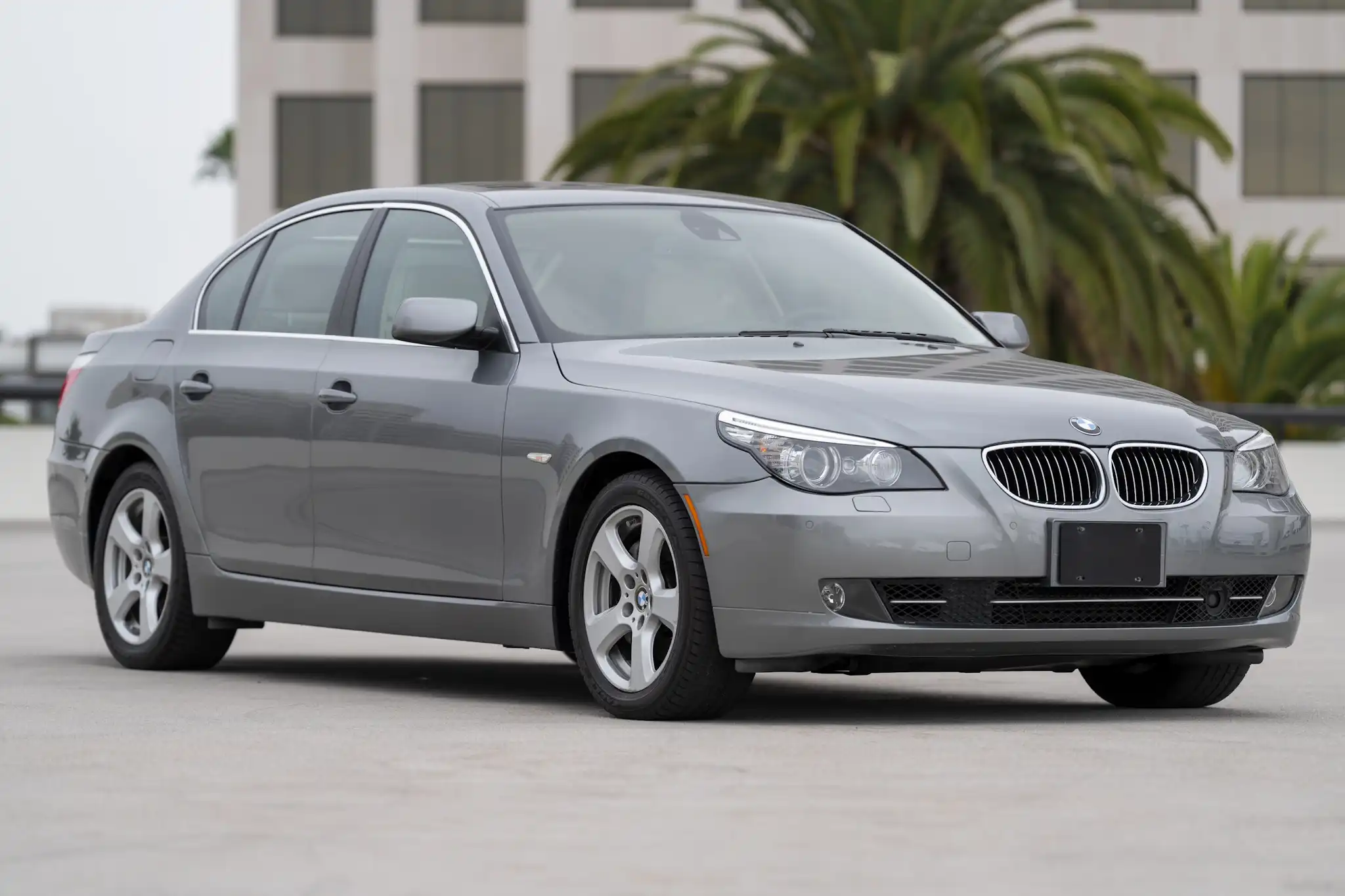 2008 BMW 5 Series 535xi's photo