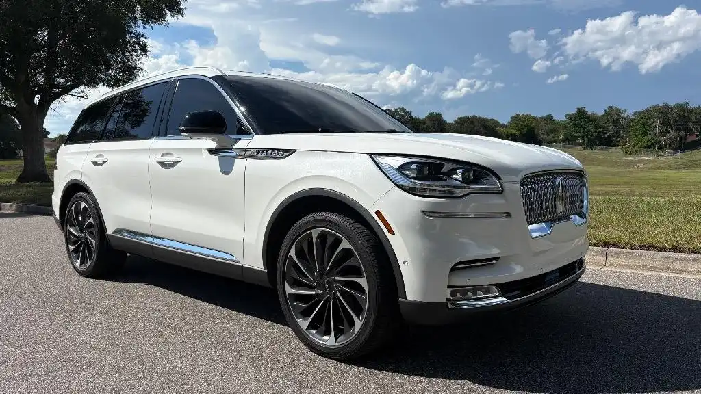 2020 Lincoln Aviator Reserve AWD's photo