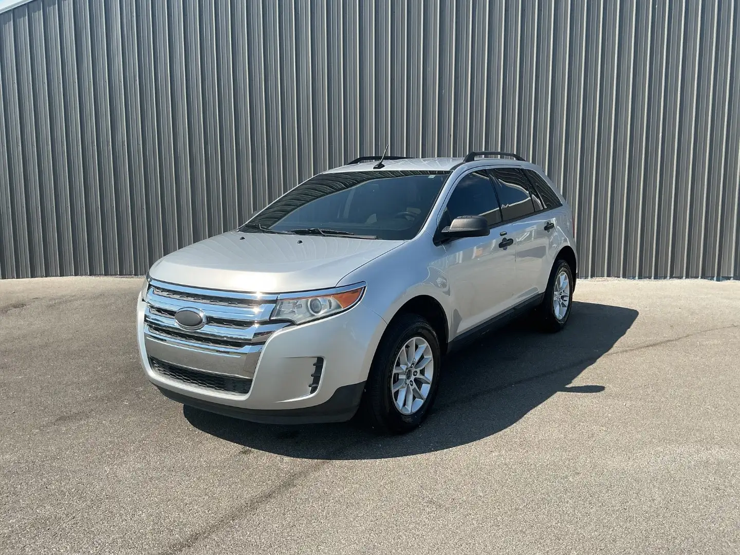 2013 Ford Edge SE photo 1