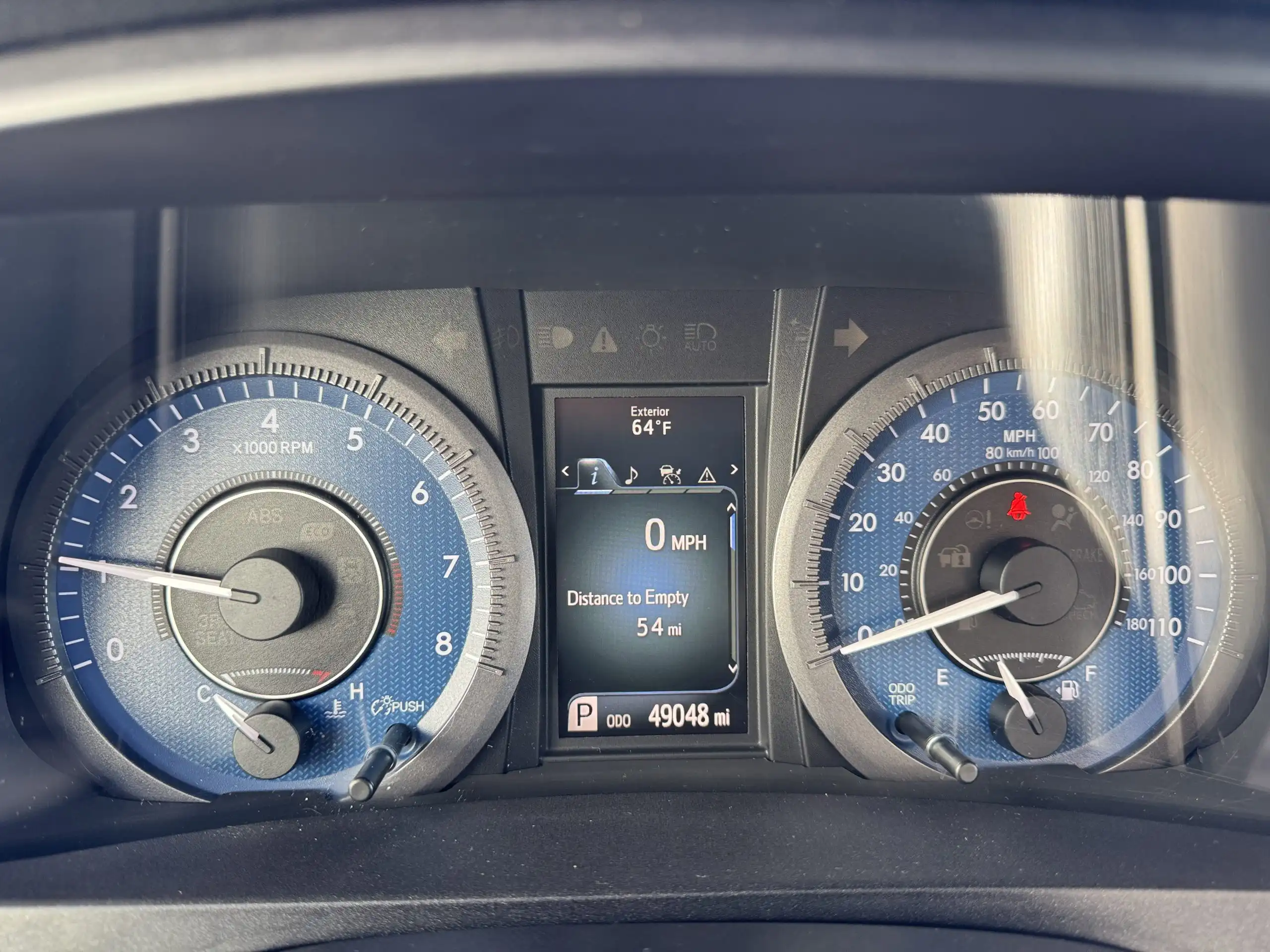 2020 Toyota Sienna LE V6 8-Passenger FWD's photo