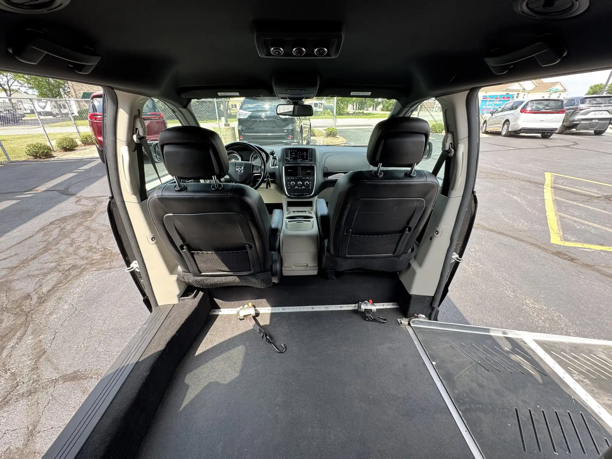2019 Dodge Grand Caravan SXT's photo