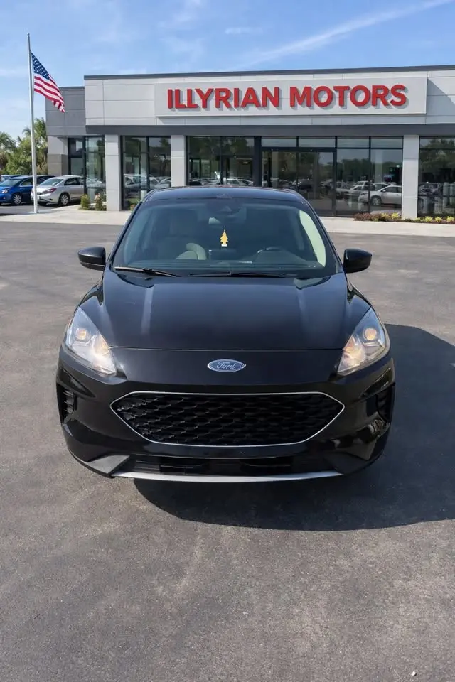 2020 Ford Escape SE AWD photo 3