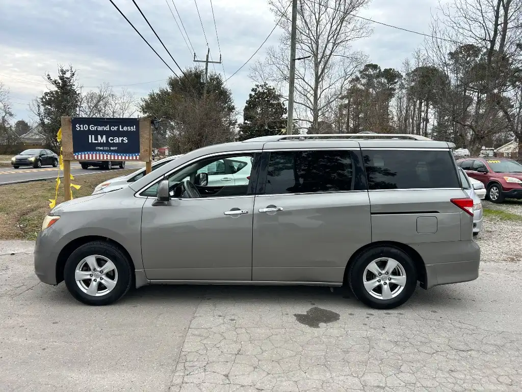 2012 Nissan Quest 3.5 SV's photo