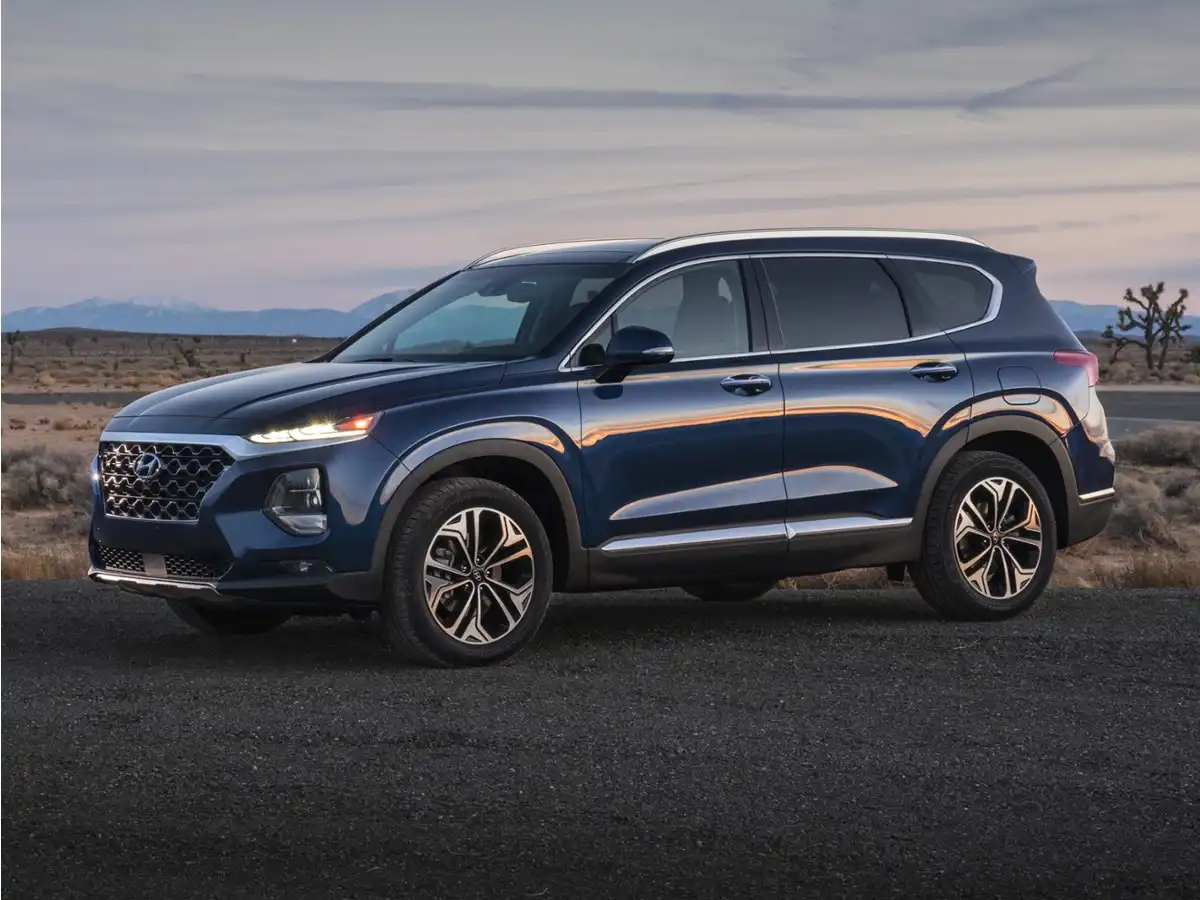 2019 Hyundai Santa Fe SEL Plus 2.4's photo