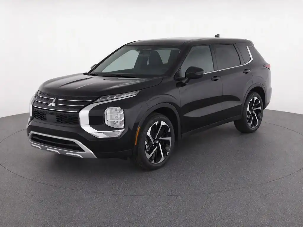 2024 Mitsubishi Outlander SE FWD's photo
