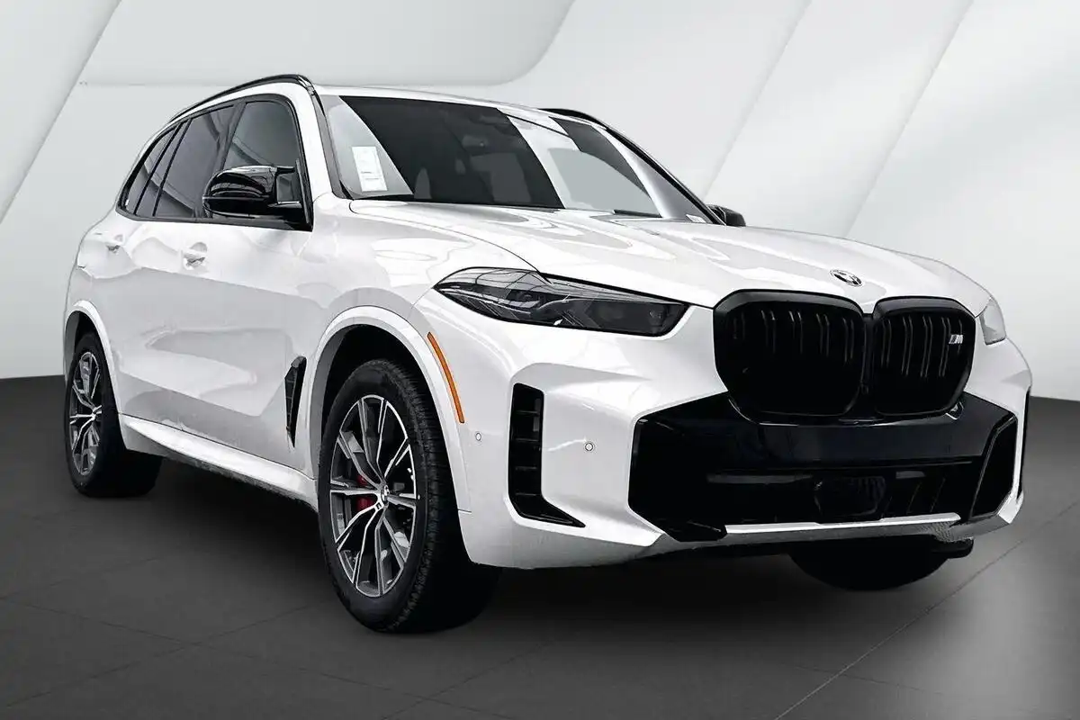 2026 BMW X5 M60i's photo