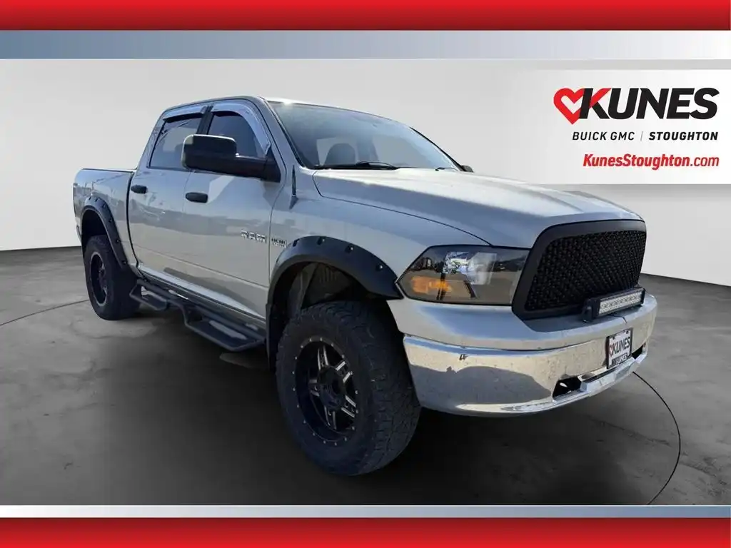 2010 RAM 1500 SLT 4x4 Crew Cab's photo