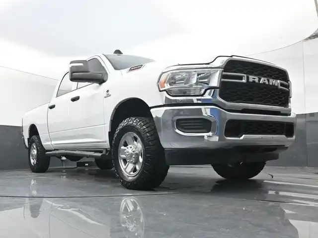 2023 RAM 3500 Tradesman 4X4 Crew Cab SWB's photo