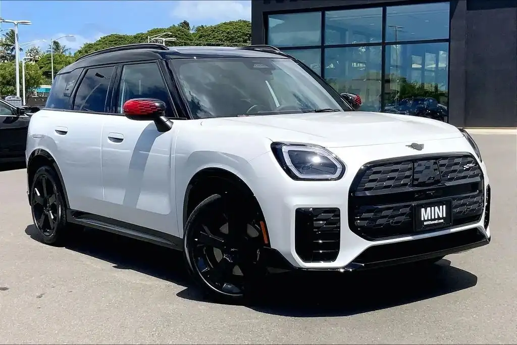 2027 MINI Countryman SE ALL4's photo