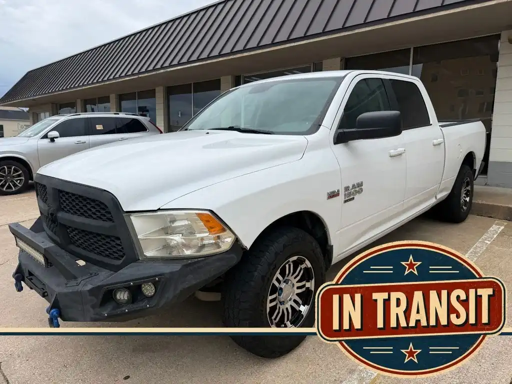 2020 RAM 1500 Classic SLT Crew Cab 6'4's photo