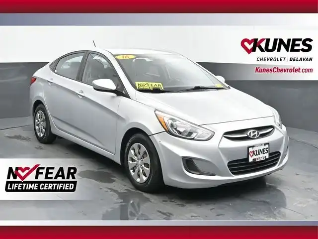 2016 Hyundai Accent SE 6AT 4-Door's photo