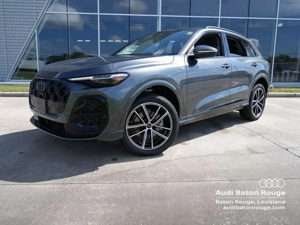 2026 Audi Q5 Premium Plus quattro's photo