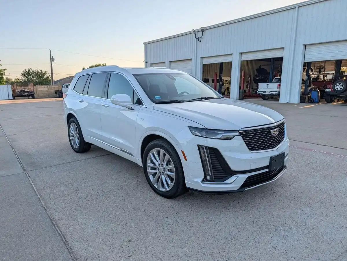 2020 Cadillac XT6 Premium Luxury Auto's photo
