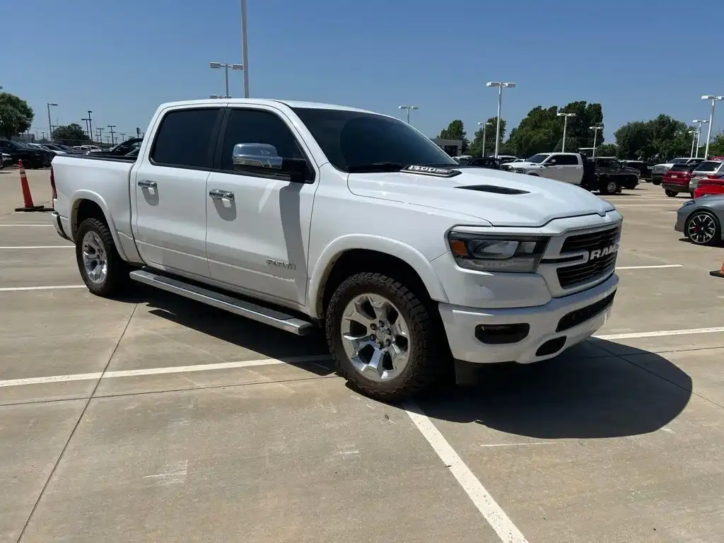 2020 RAM 1500 Laramie 4x4 Crew Cab 5'7's photo