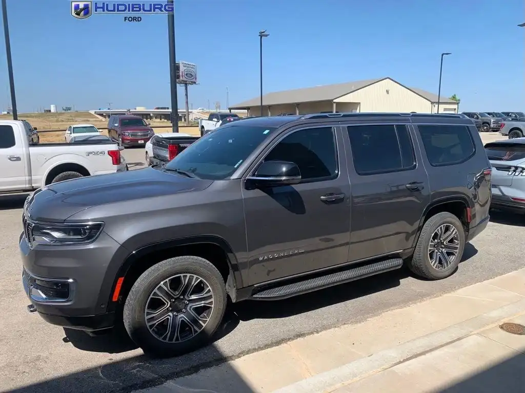 2024 Jeep Wagoneer Series II 4WD's photo