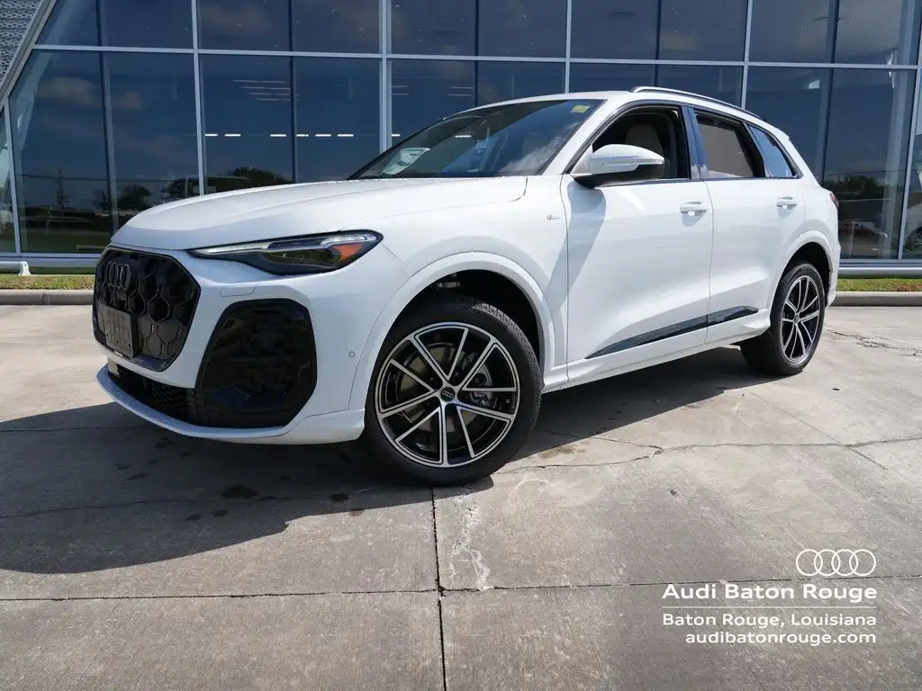 2026 Audi Q5 Premium Plus quattro's photo
