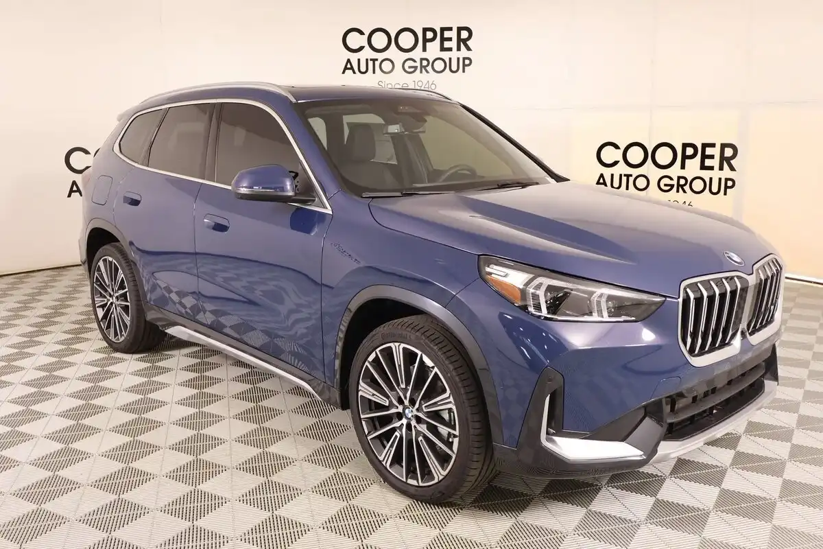 2026 BMW X1 xDrive28i's photo