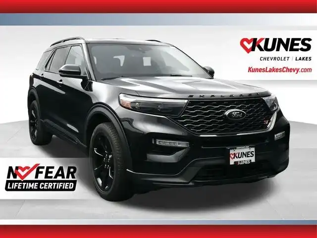 2023 Ford Explorer ST 4WD's photo