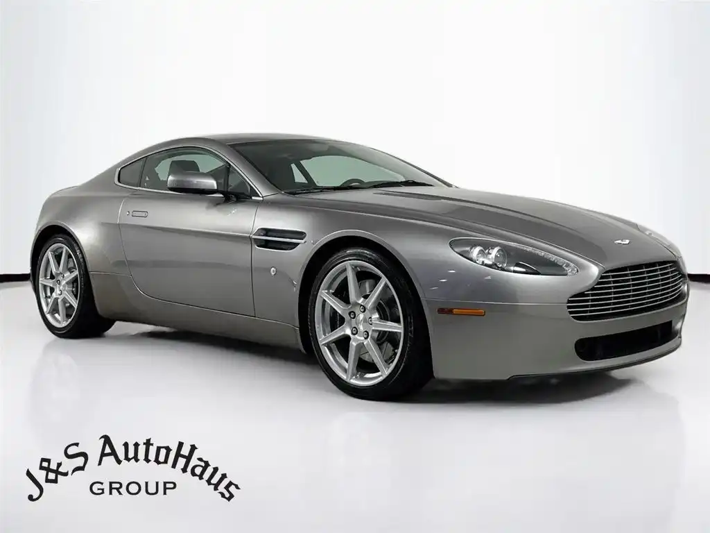 2008 Aston Martin V8 Vantage 4.7's photo