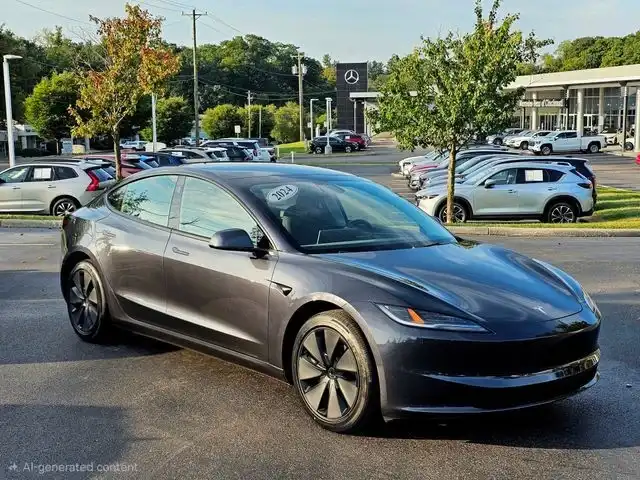 2024 Tesla Model 3 Base's photo